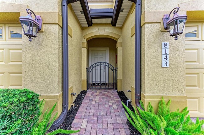 Foto del edificio - 8143 Miramar Way