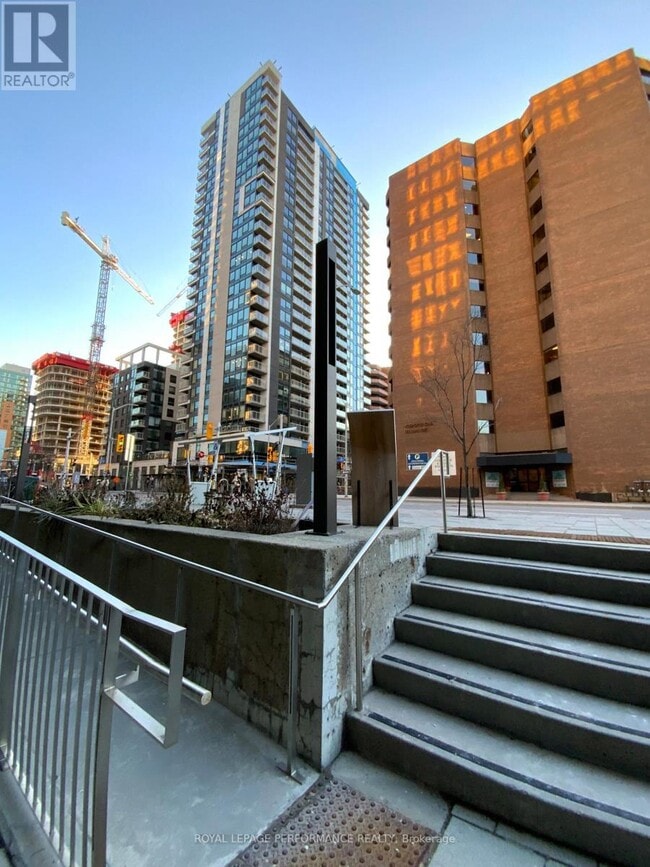 Building Photo - 340-2340 Queen St