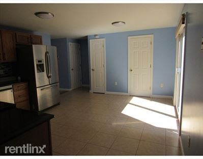 Building Photo - 4 br, 2.5 bath Townhome - 37 Stevens Street