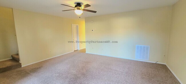 Foto del edificio - 305 Prairie Ave