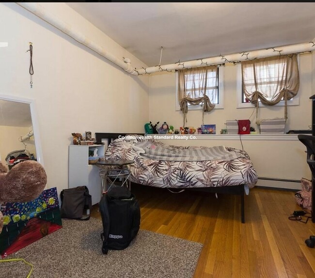 Foto del edificio - 23 Glenville Ave