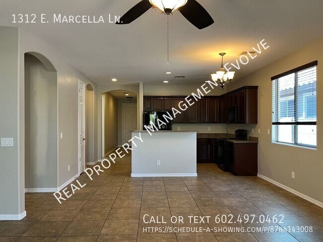 Building Photo - Large rooms