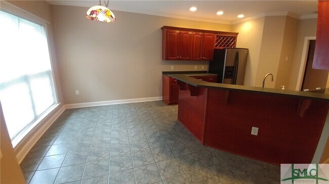 Building Photo - 785 Kelsall Dr