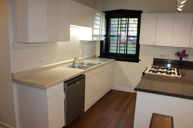 Foto del edificio - 5600 S Blackstone Ave