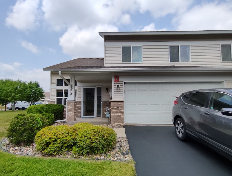 6953 99th Ct S, Cottage Grove, MN 55016 Townhome Rentals in Cottage