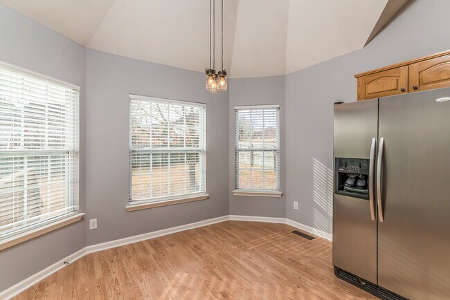 Building Photo - 219 Parrish Pl