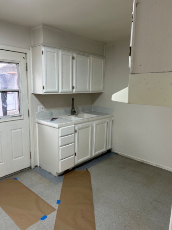 Primary Photo - 4215 Epsilon St