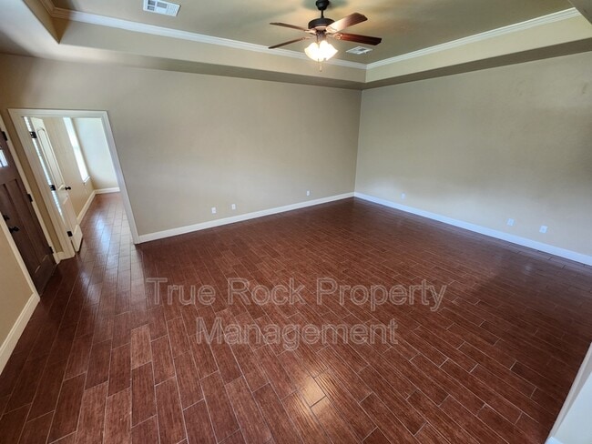 Building Photo - 1413 N Monte Vista St