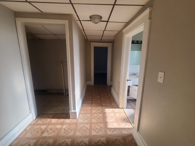 Foto del edificio - 593 Mercer Ave