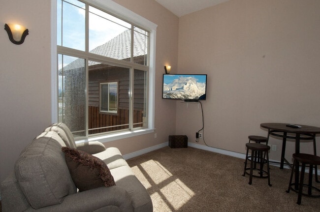 Building Photo - 125 Sagewood Dr