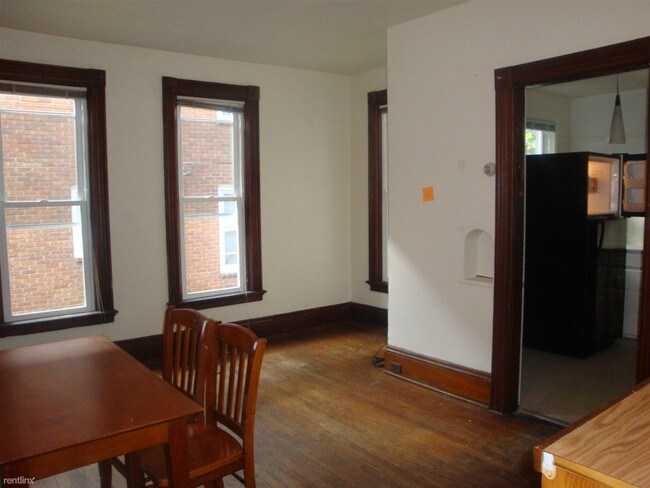 Building Photo - 6 br, 2 bath House - 422 Packard St 422 Pa...