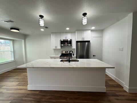 Building Photo - 5405 Lishill Cove