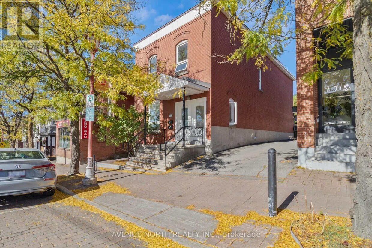 Primary Photo - 871-871 Somerset St W
