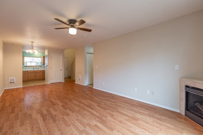 Comedor - 19153 SE Yamhill St