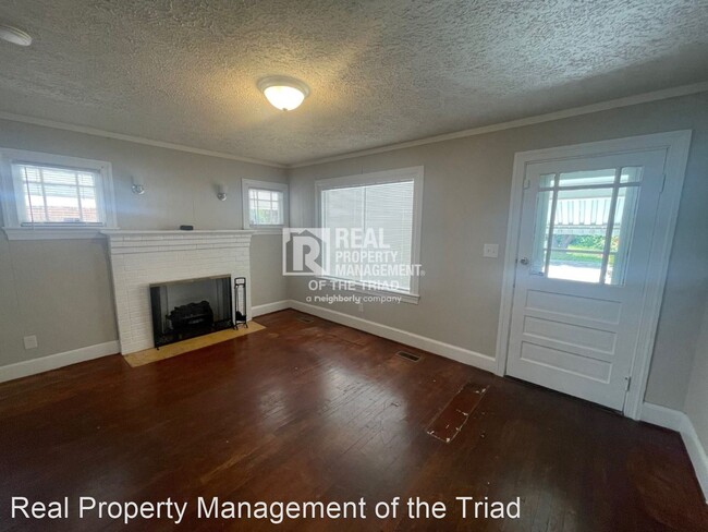 Building Photo - 3 br, 1 bath House - 1423 Thurmond Street