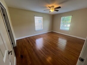 Building Photo - 7706 Cedel Dr