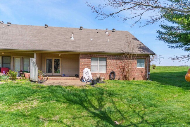 Foto del edificio - 6554 Waterford Pl