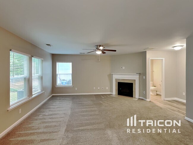 Building Photo - 3010 Parkland View Atlanta GA