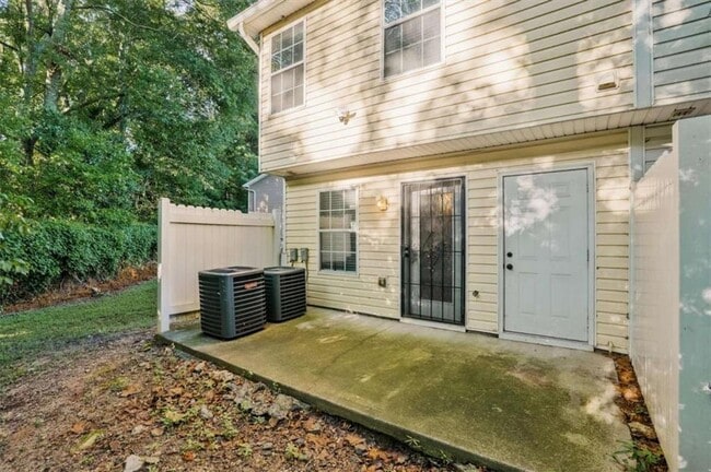 Building Photo - 2870 Vining Ridge Terrace