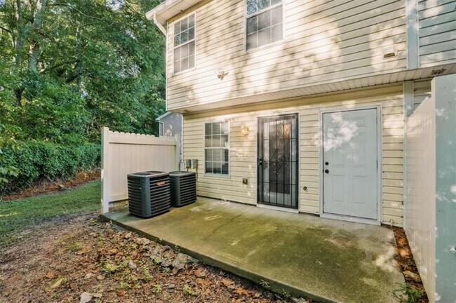 Foto del edificio - 2870 Vining Ridge Terrace