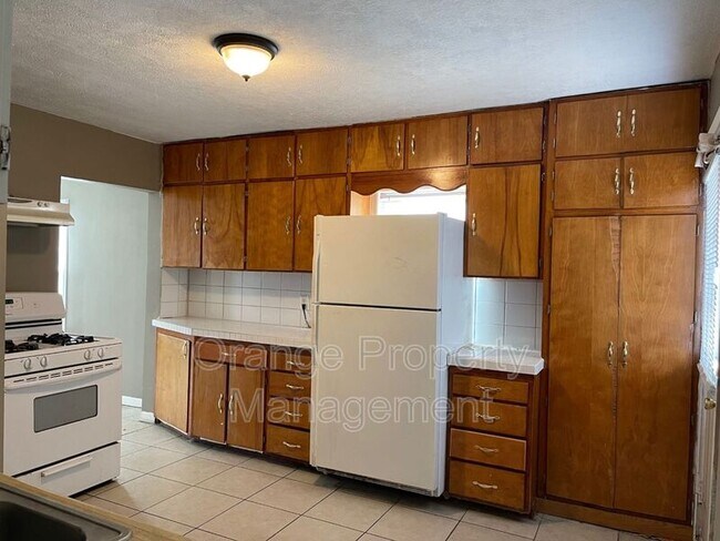 Foto del edificio - 2402 S 18th St