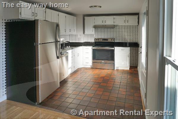 Building Photo - 160 Broadway