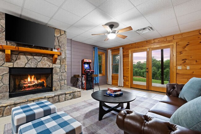 Building Photo - 181 Sugar Mountain Rd