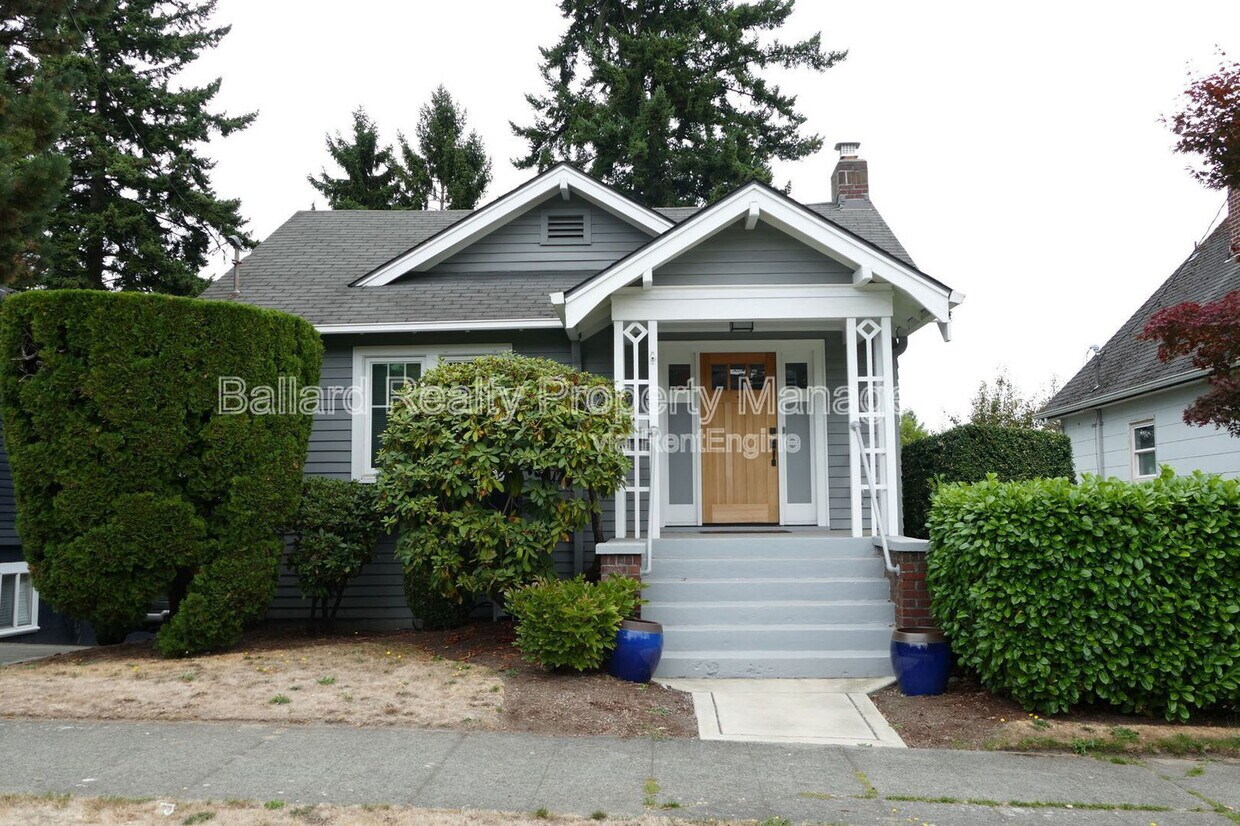 Foto principal - 5746 35th Ave NE
