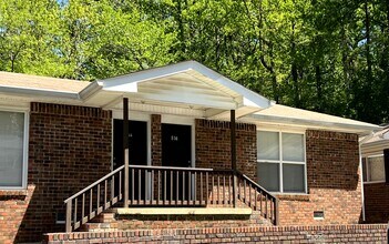 Building Photo - 800 Lullwater Rd