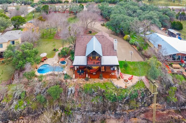 Foto del edificio - 2614 Pace Bend Rd S
