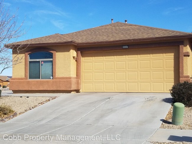 Building Photo - 2227 E Calle Joya de Ventura