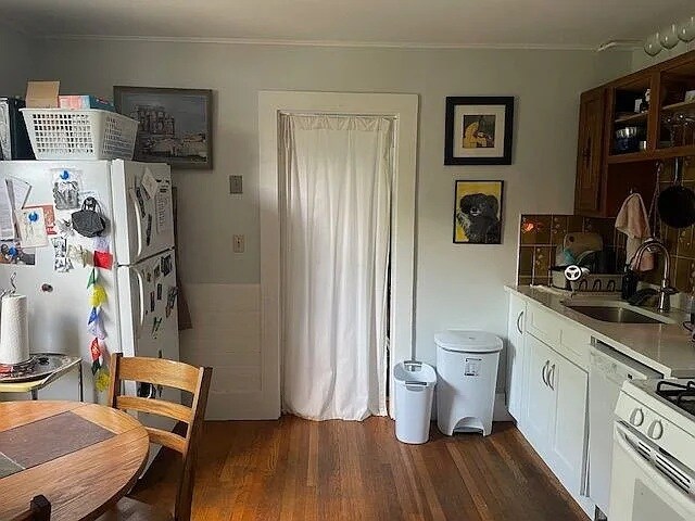 Foto del edificio - 17 Endicott Ave