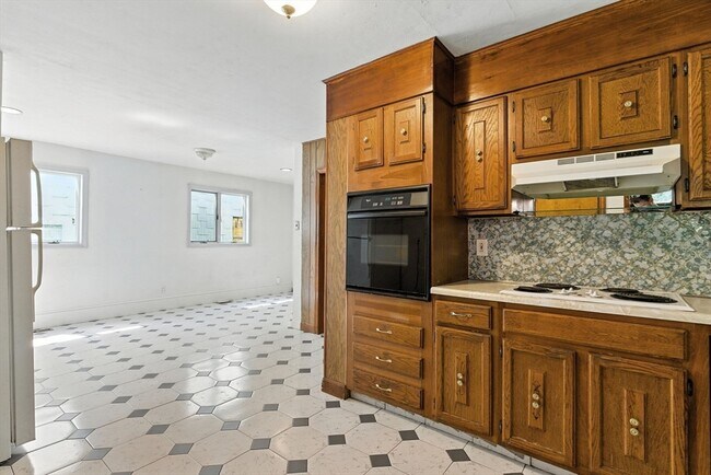 Foto del edificio - 647 E 3rd St