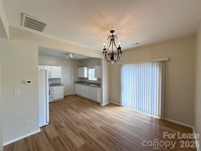 Foto del edificio - 9402 Darwick St