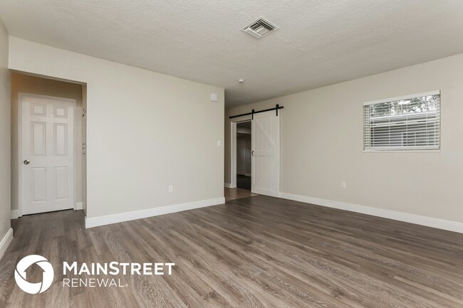 Foto del edificio - 1602 Lindale Ave