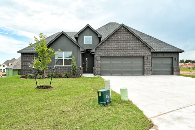 Foto del edificio - 6016 Kinnick Dr