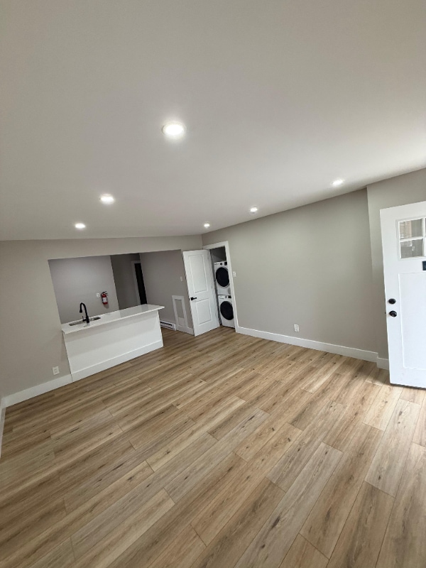 Foto principal - 319 Columbia Ave