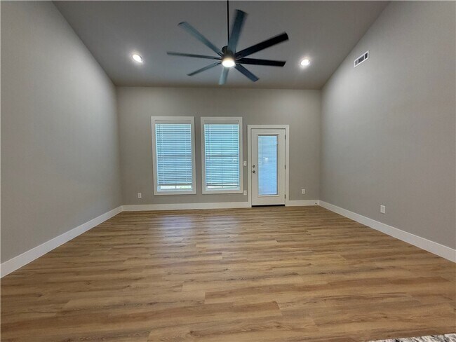 Foto del edificio - 1036 Seaborn Wy