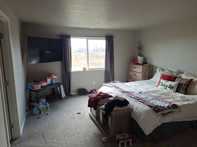 Dormitorio principal - 4140 Furlong Ave SE