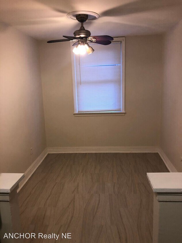 Building Photo - 3901 Elsinore St