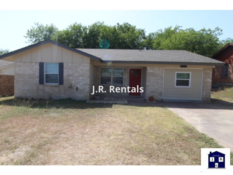 2105 Wayne St, Copperas Cove TX, 76522 House for Rent in Copperas Cove, TX