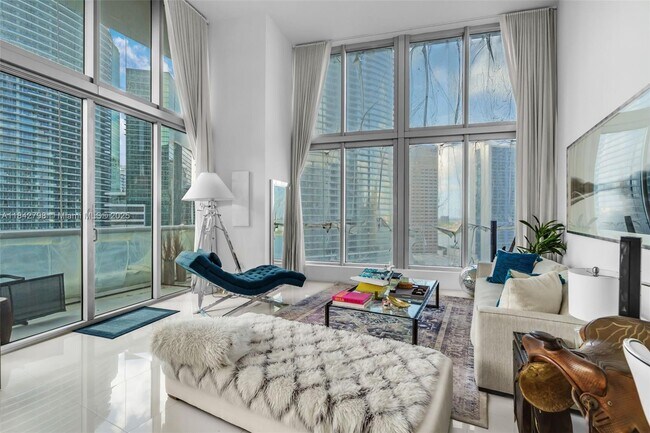 Foto del edificio - 465 Brickell Ave