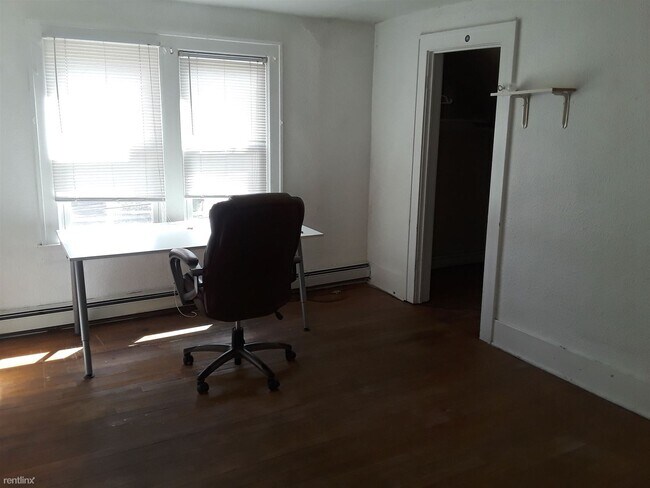 Foto del edificio - 6 br, 2 bath House - 149 Hill St 149 Hill ...