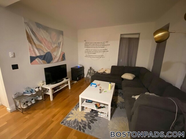 Building Photo - 776 Columbus Ave