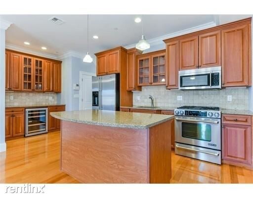 Foto principal - 503 E Broadway