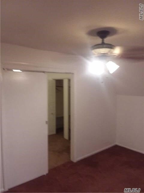 Foto del edificio - 106-28 Ditmars Blvd