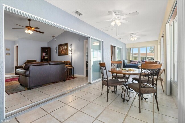 Building Photo - 2 br, 2 bath House - 10234 R Moshie Lane