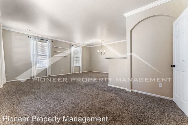 Foto del edificio - 3 br, 2.5 bath House - 12784 Jasmine St Un...