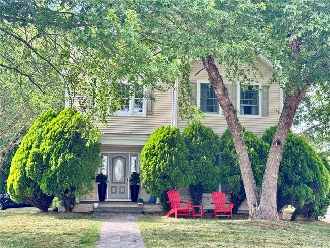 Foto del edificio - 243 Knollwood Ave