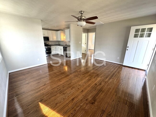 Building Photo - 1016 26th St SW